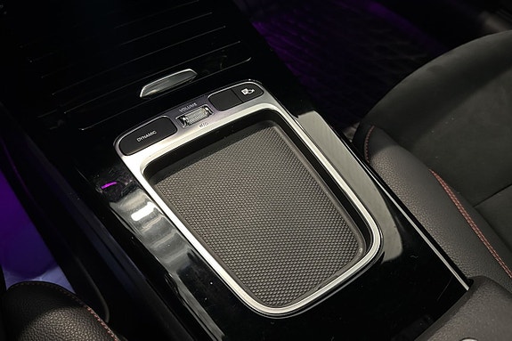 Mercedes-Benz CLA200 23 of 24