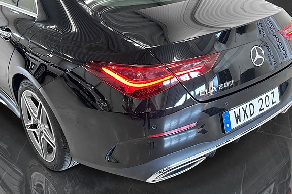 Mercedes-Benz CLA200 8 of 24