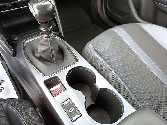 Peugeot 2008 12 of 15