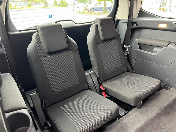 Peugeot 5008 12 of 13