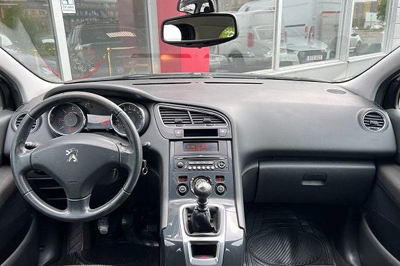 Peugeot 5008 8 of 13