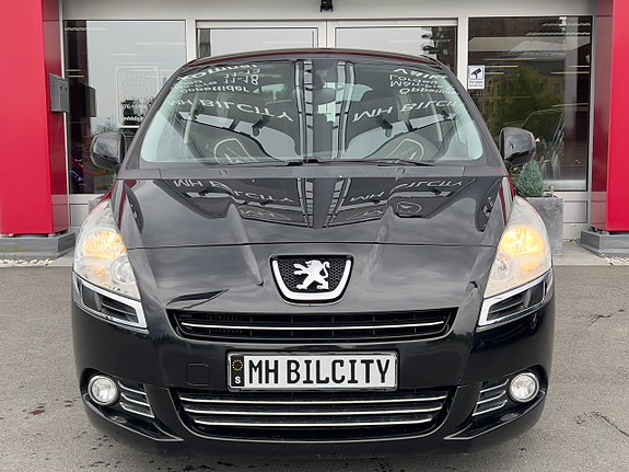 Peugeot 5008 2 of 5