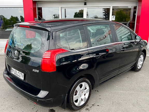 Peugeot 5008 4 of 5