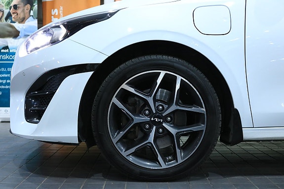 Kia Ceed 7 of 30