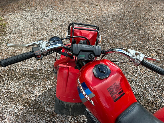 Honda Honda Big red 200E 2 of 3