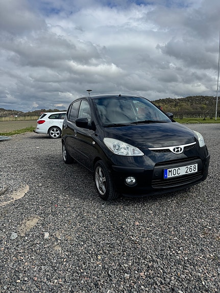 Hyundai i10 3 of 5