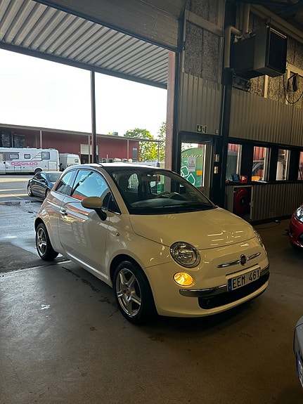 Fiat 500 2 of 5