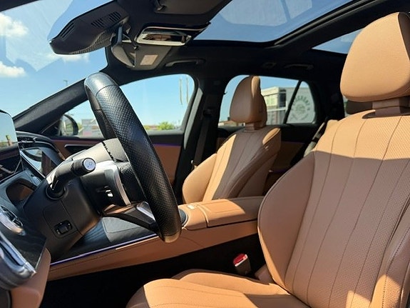 Mercedes-Benz E300 e 14 of 15