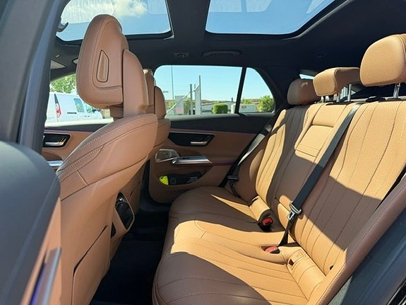 Mercedes-Benz E300 e 15 of 15