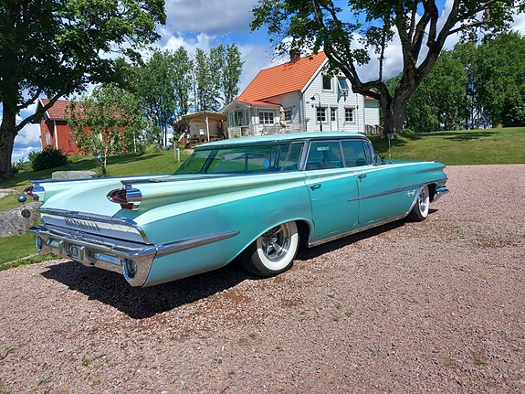 Oldsmobile 88 8 of 25