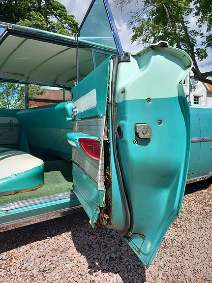 Oldsmobile 88 19 of 25