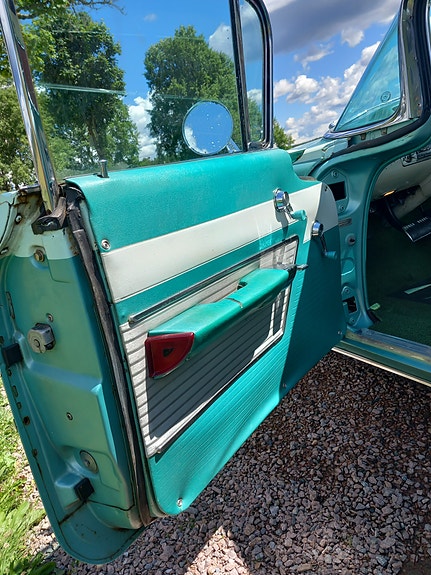Oldsmobile 88 15 of 25