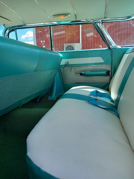 Oldsmobile 88 17 of 25