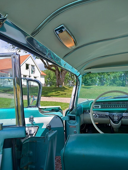 Oldsmobile 88 18 of 25