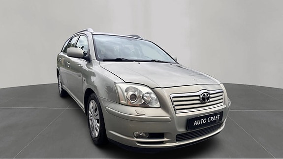 Toyota Avensis 3 of 5