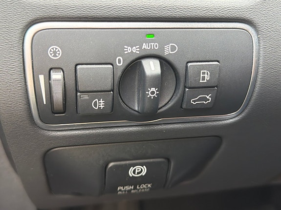 Volvo XC70 24 of 30