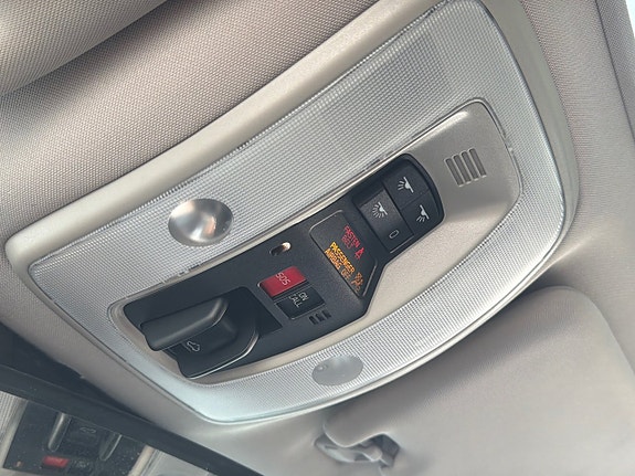 Volvo XC70 27 of 30
