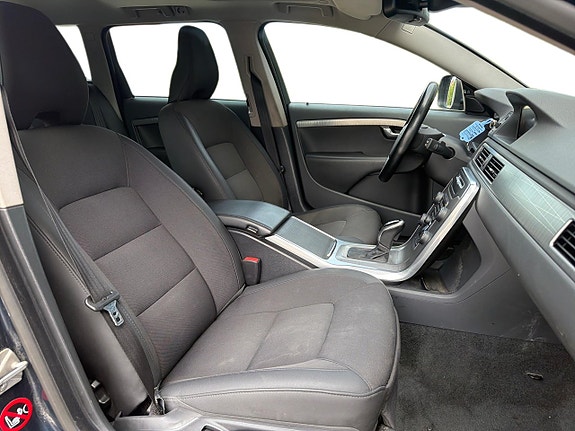 Volvo XC70 12 of 30