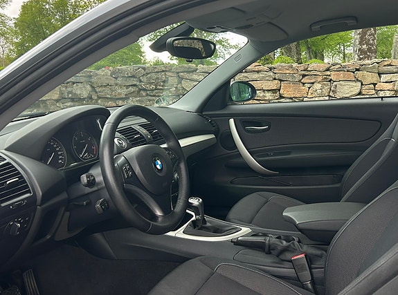 BMW 120d 4 of 5