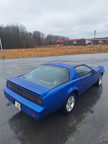Pontiac Firebird 3 of 5