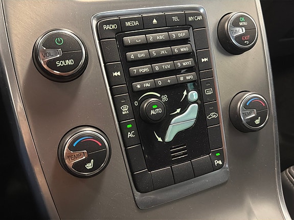Volvo V70 17 of 25