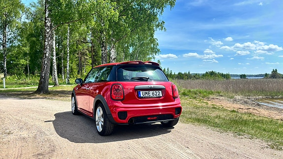 MINI Cooper 3 of 5