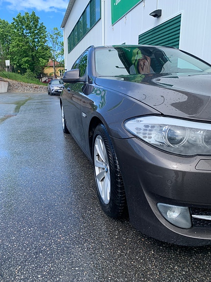 BMW 520 4 of 5