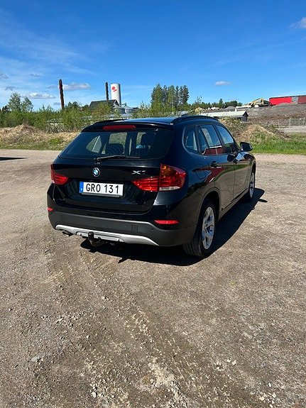 BMW X1 4 of 5
