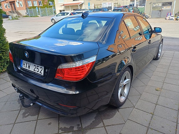 BMW 525 4 of 5