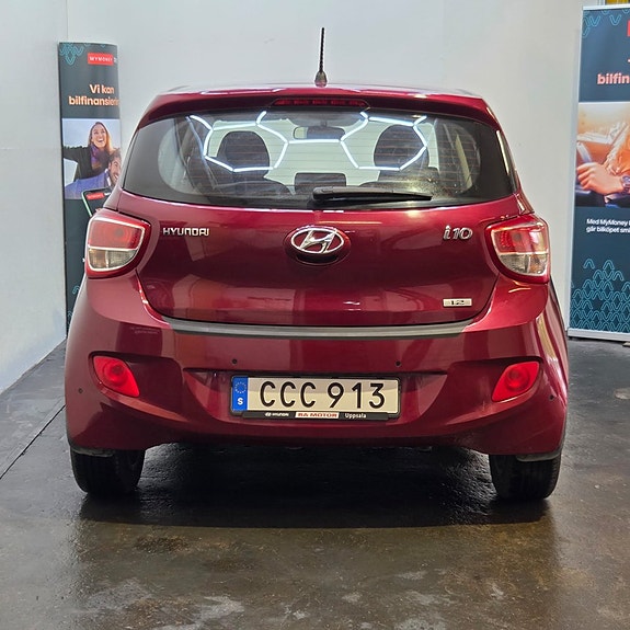 Hyundai i10 11 of 13