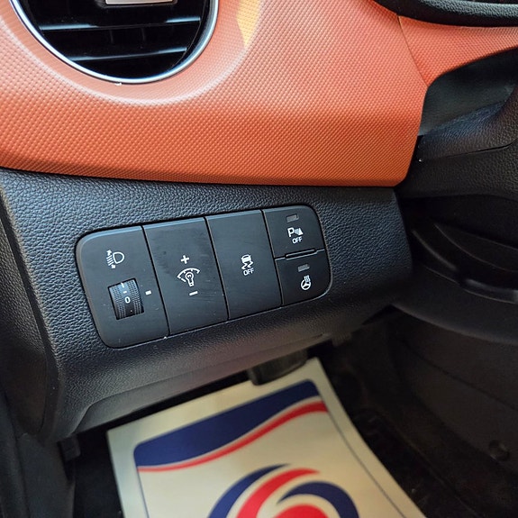 Hyundai i10 6 of 13