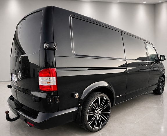 Volkswagen Transporter 2 of 5