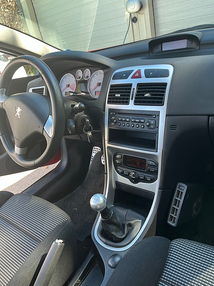 Peugeot 307 CC 7 of 7
