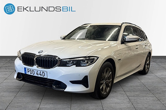 BMW 330e