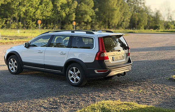 Volvo XC70 3 of 24