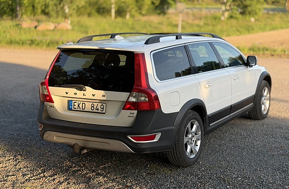 Volvo XC70 4 of 24