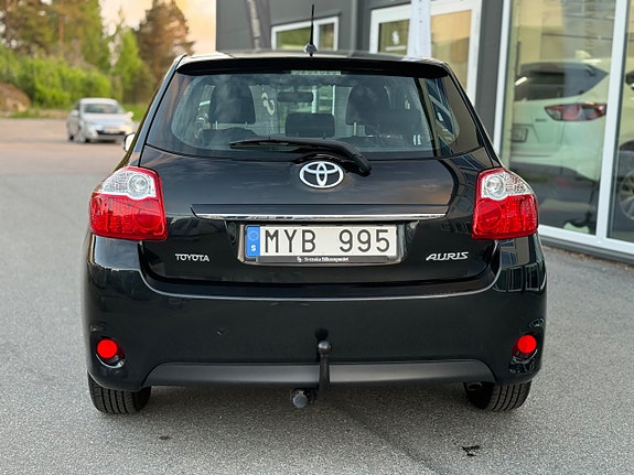 Toyota Auris 29 of 30