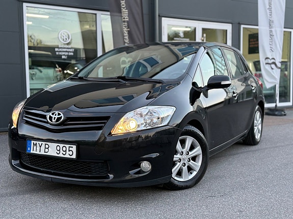 Toyota Auris 20 of 30