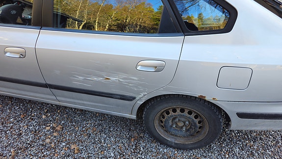 Hyundai Elantra 7 of 8