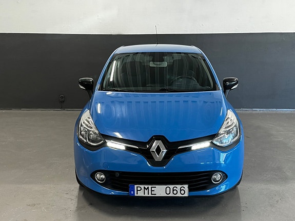Renault Clio 2 of 5