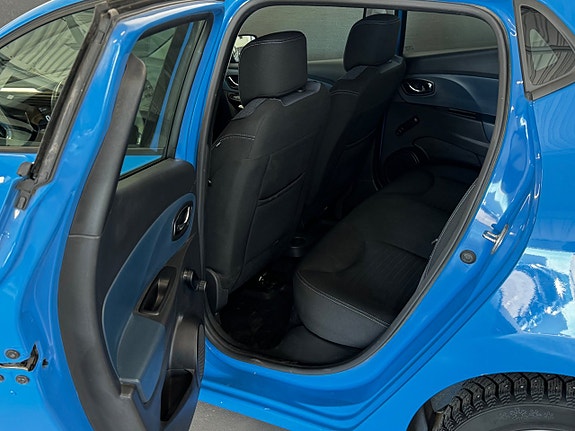 Renault Clio 12 of 22
