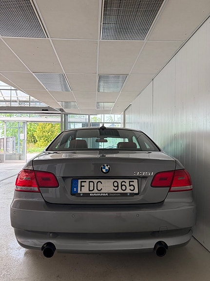 BMW 335i 9 of 9