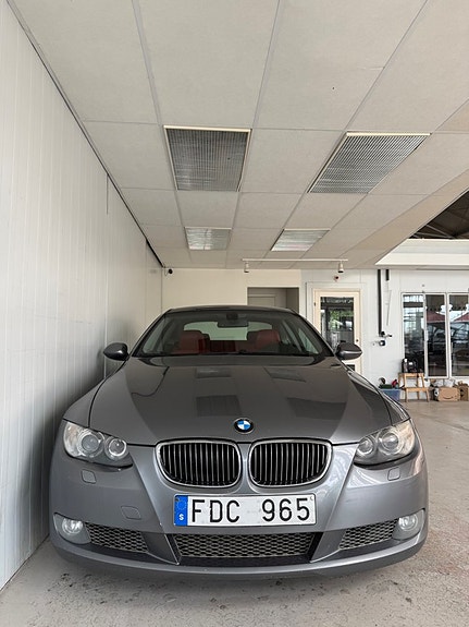 BMW 335i 8 of 9