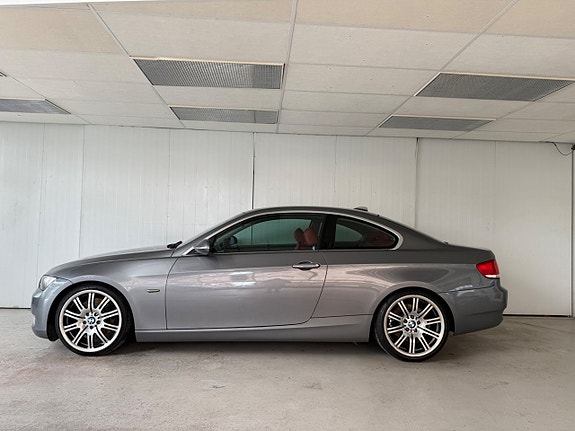 BMW 335i 2 of 9