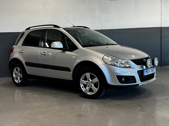 Suzuki SX4 2 of 19