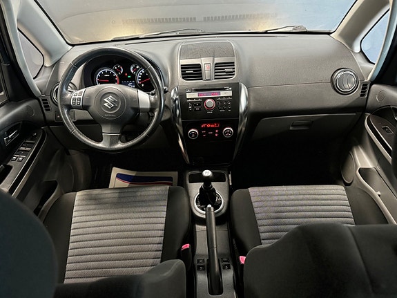 Suzuki SX4 13 of 19