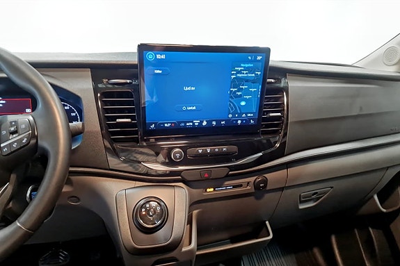 Ford E-Transit 10 of 14