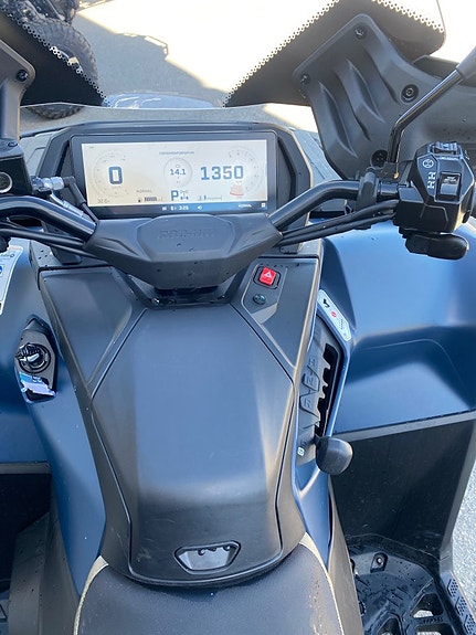 Can-Am Limited 1000R 4 of 4