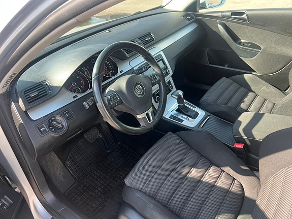 Volkswagen Passat 5 of 5