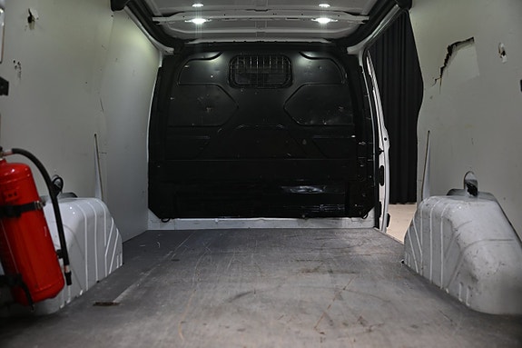 Ford Transit Custom 6 of 25